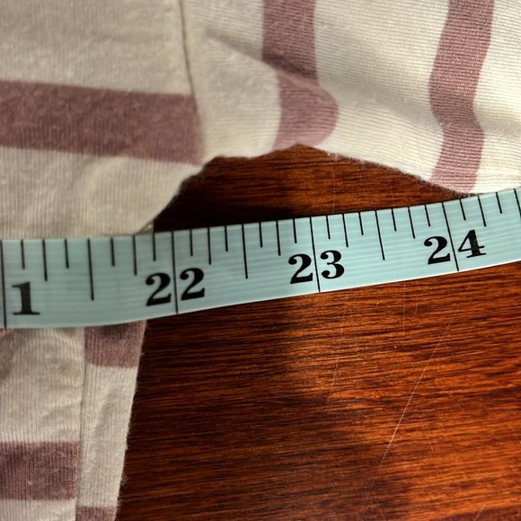 White Birch Womens Jersey Top M Cream Mauve Stripes Floral Print Criss/Cross EUC - Picture 7 of 9